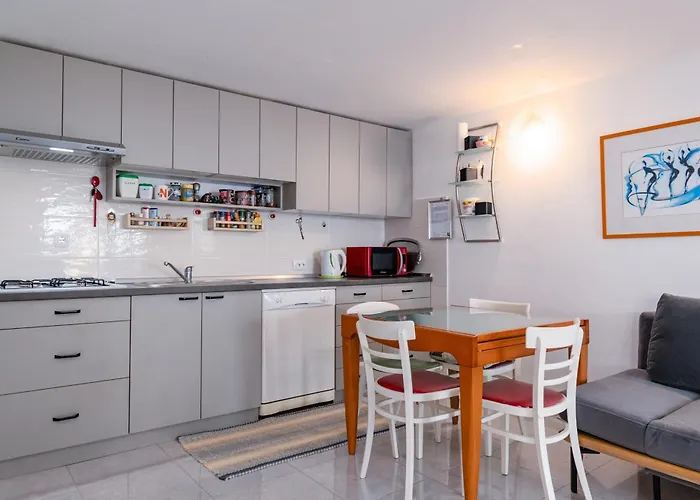 With Wifi - Novi Vinodolski - 5530 Apartmán Klenovica